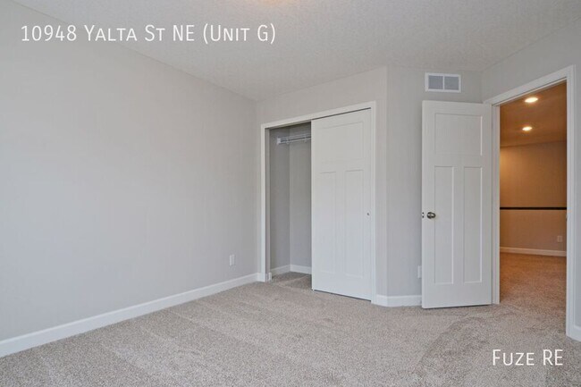 Building Photo - 10948 Yalta St NE
