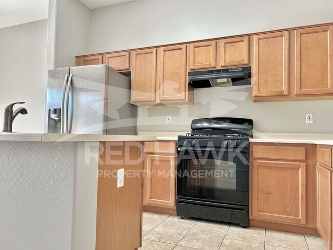 Building Photo - 889 E Leo Pl