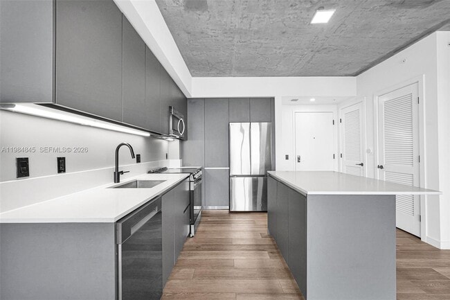 Building Photo - 307 SW 5th St