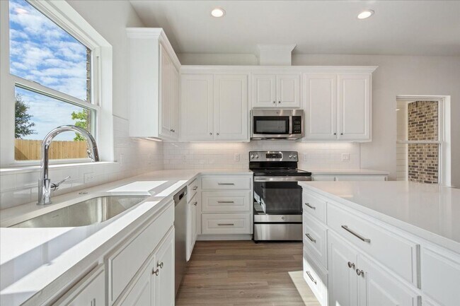 Building Photo - Residences at Windmill Preserve