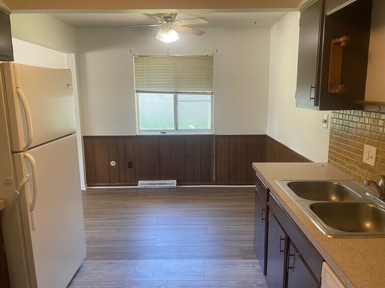 Dining Area - 4406 Larkdale Drive