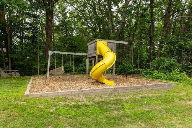 Building Photo - 56 Durham Rd