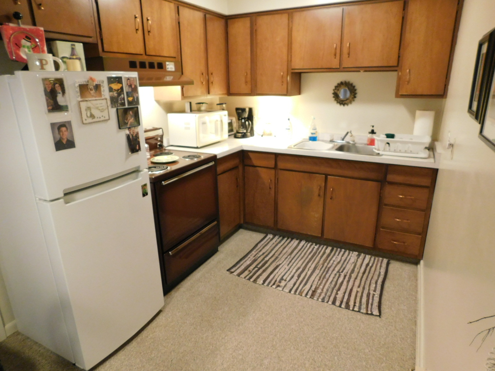 Kitchen - 1553 W Grandview Blvd