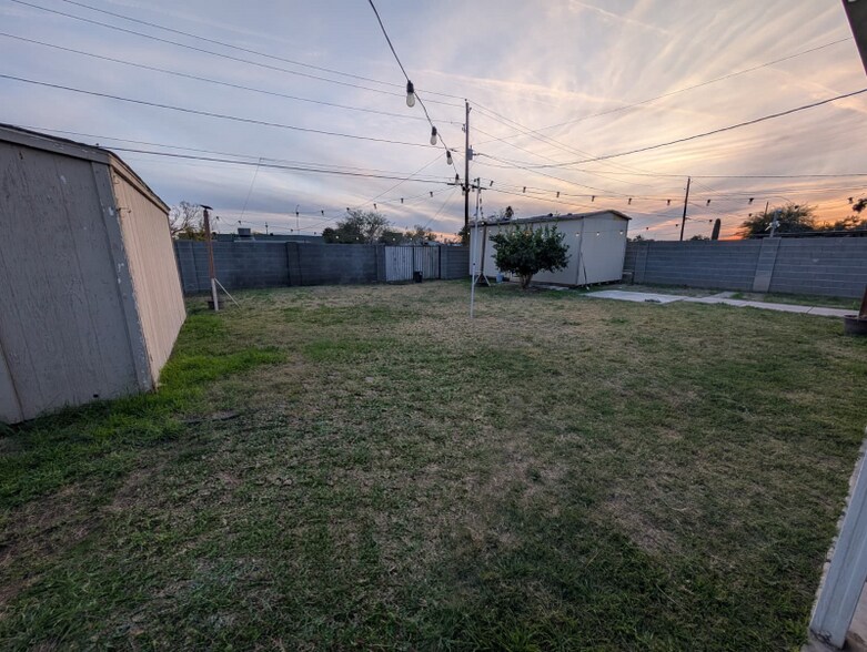 Building Photo - 6533 E Arbor Ave