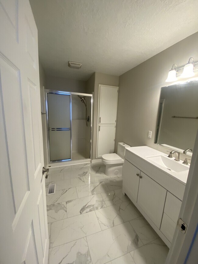Building Photo - 1270 Marstone Ct SE