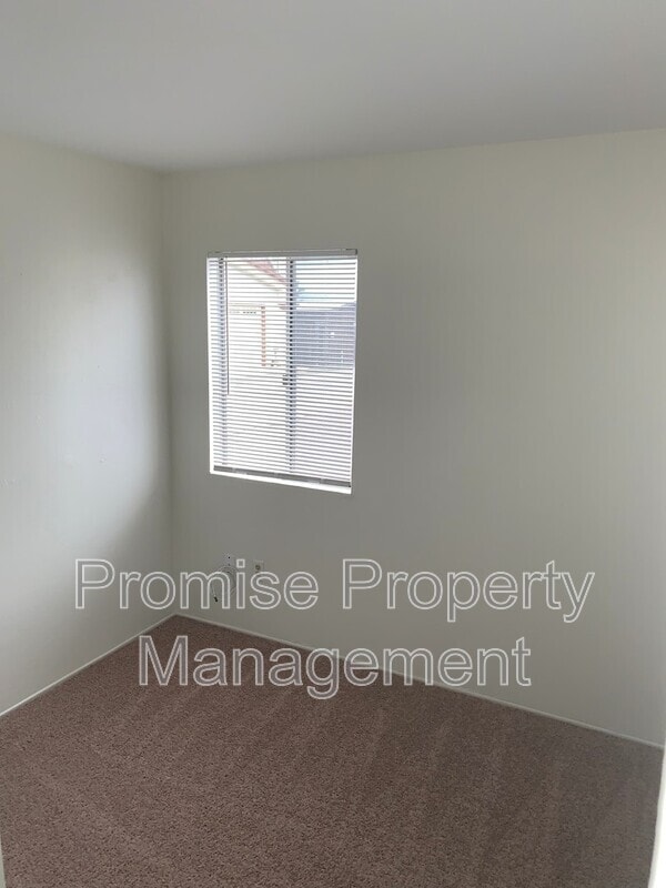 Building Photo - 505 S Myers St