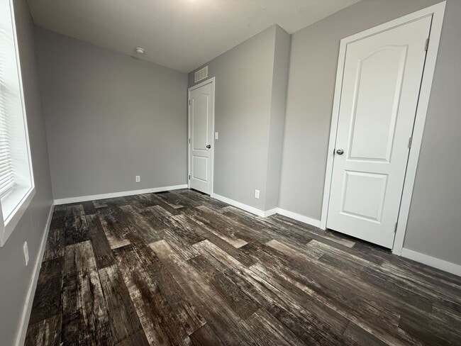 Building Photo - 71676 Heather Ct