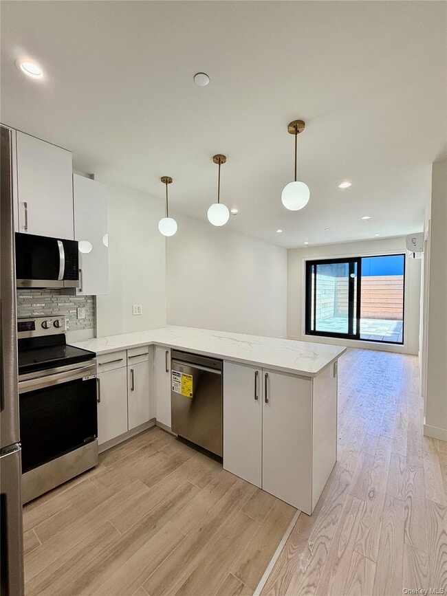 Building Photo - 40-09 29th St