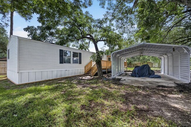 Building Photo - 2122 Koster Rd