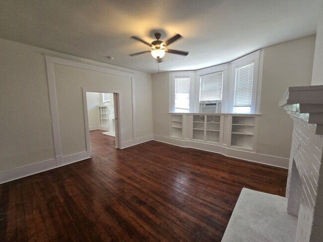 Building Photo - 1228 Virginia Blvd