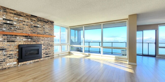 Building Photo - 2 Bedroom Condo in Mukilteo Available Now!