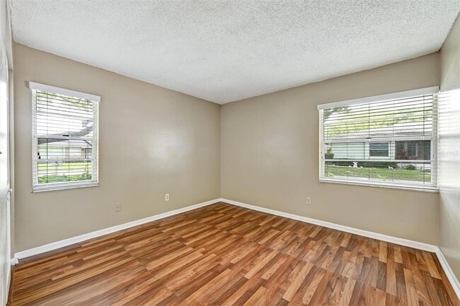 Building Photo - 2833 Orange Tree Cir N