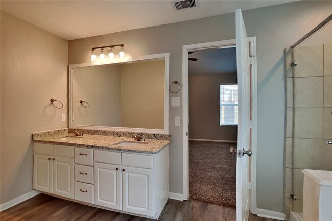Building Photo - 14814 Liberty Stone Ln
