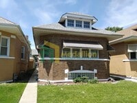 Building Photo - Spacious 5-Bedroom Brick Bungalow with Updated Interior
