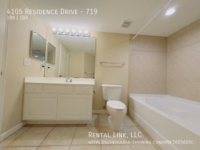 Building Photo - 4105 Residence Drive