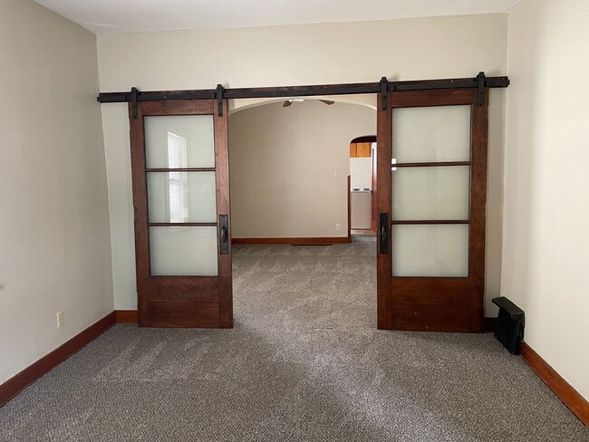 Building Photo - 3BR Ranch