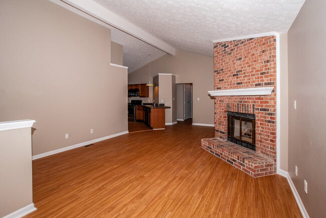 Building Photo - 3 Bedroom in Pike Township