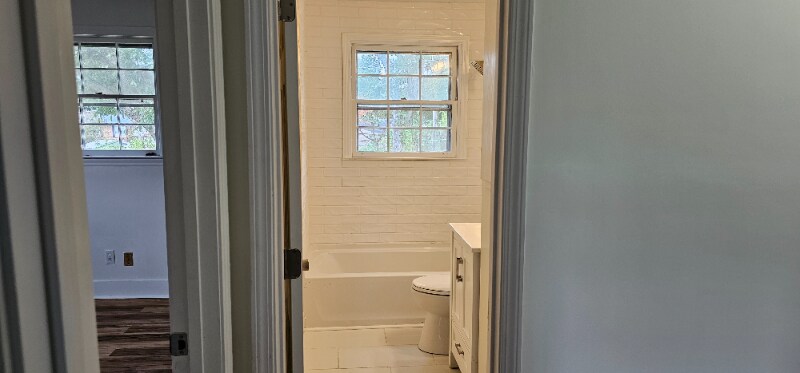 Building Photo - 1613 Edgemore Rd