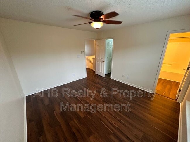 Building Photo - 1204 Glory Vine Rd