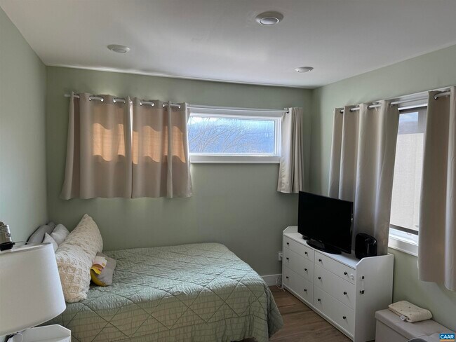 Building Photo - 1116 Altavista Ave