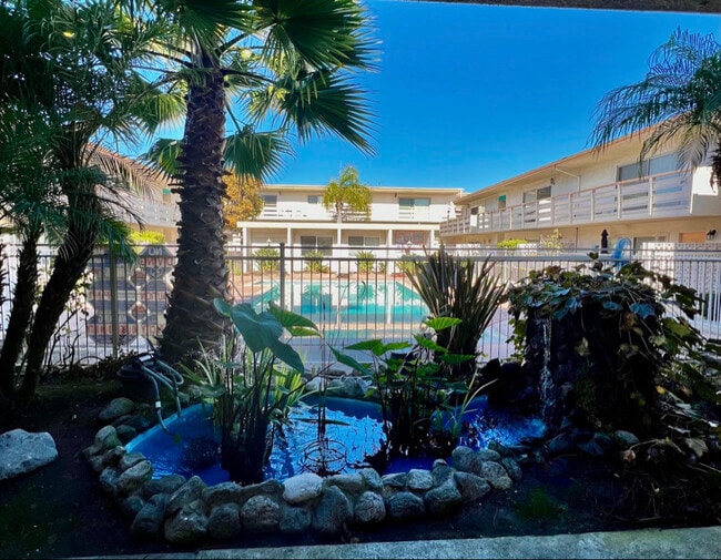 Building Photo - 2435 W 227th St