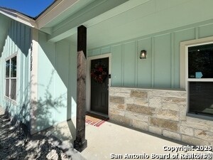 Building Photo - 2708 Golf Dr