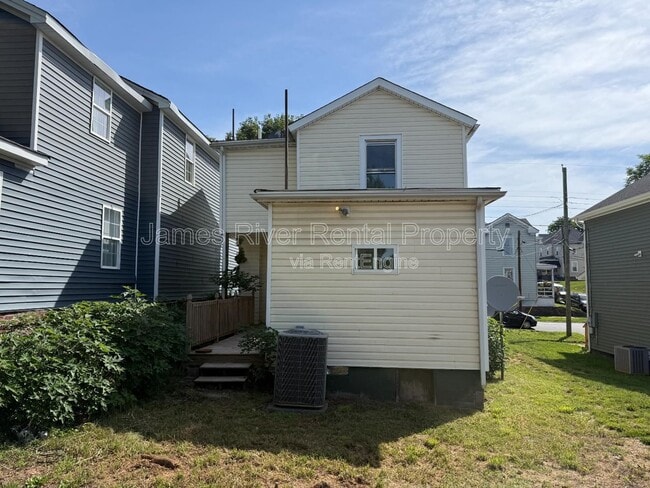 Building Photo - 1521 Taylor St