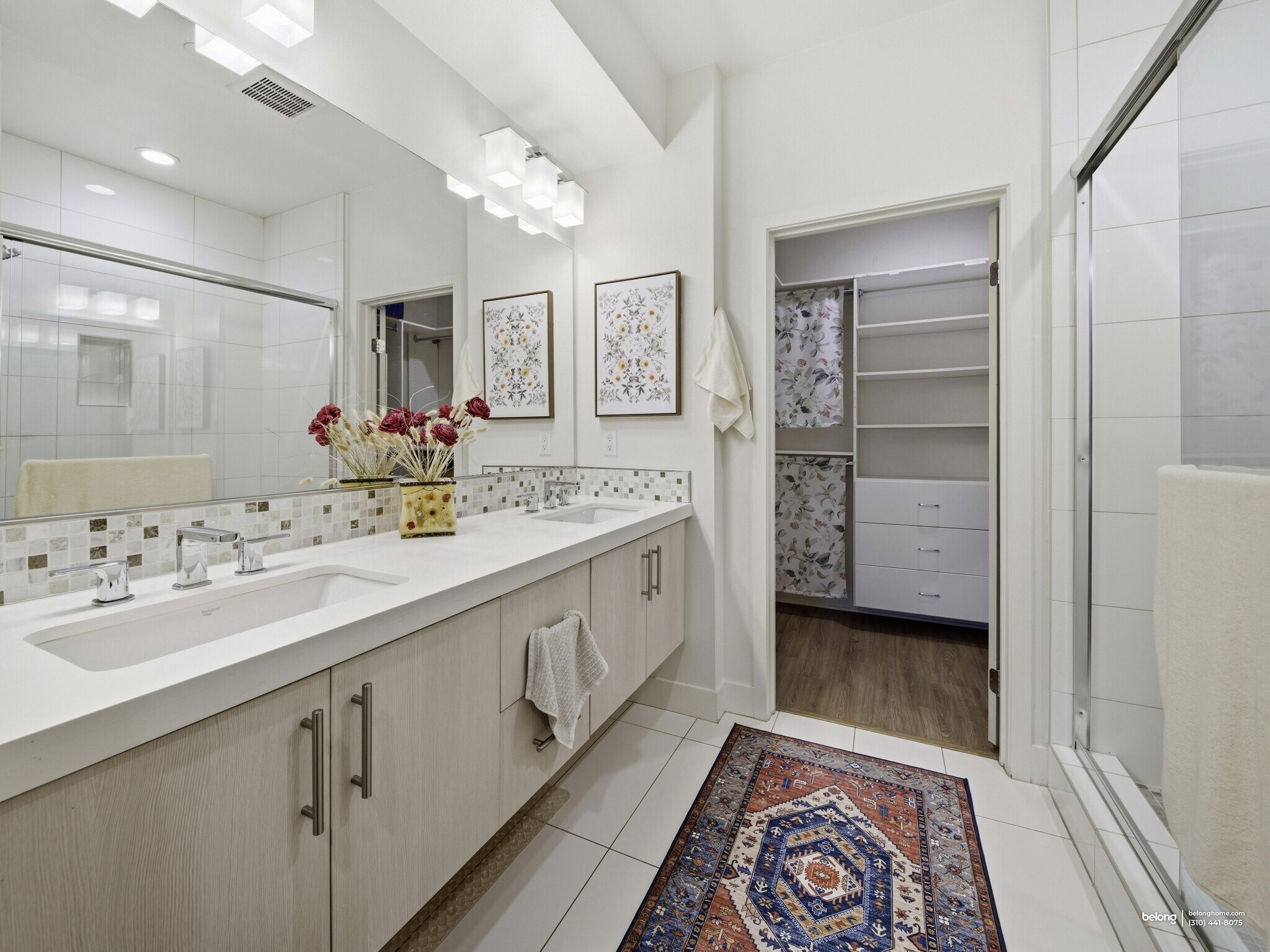 Building Photo - 2111 N Cahuenga Blvd