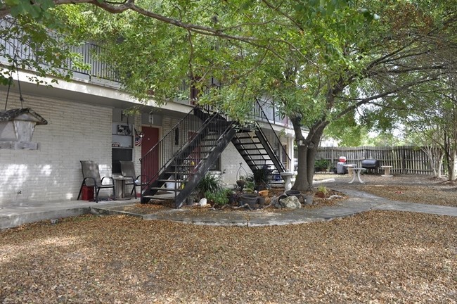 Building Photo - Golden Age Apartments