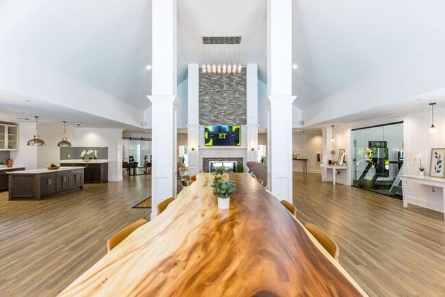 Building Photo - Move in Today @ The Spoke Peachtree Corners-Specials are Limited Time Only! 678-535-9535