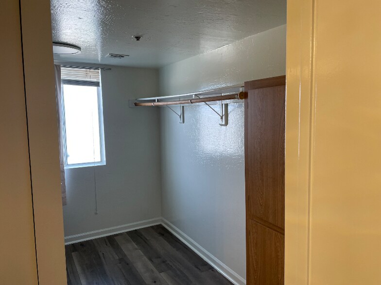 Building Photo - 12123 W Bell Rd