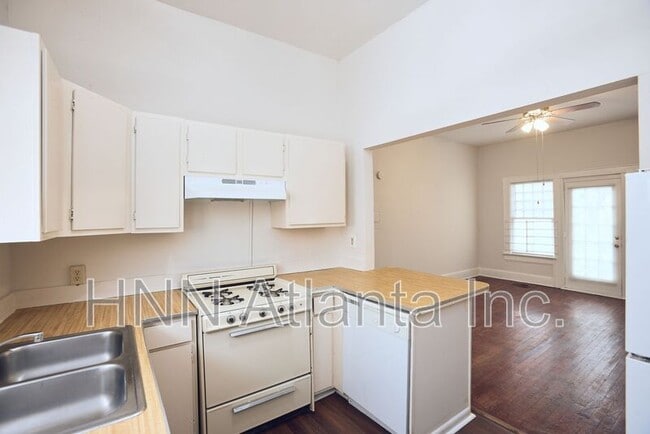 Building Photo - 435 N Highland Ave NE