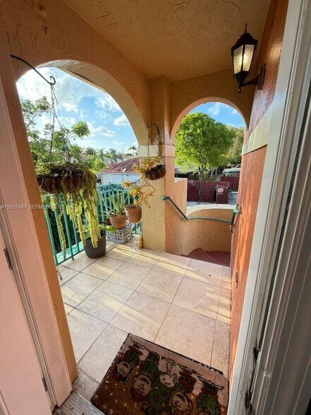 Building Photo - 7265 NW 173rd Dr