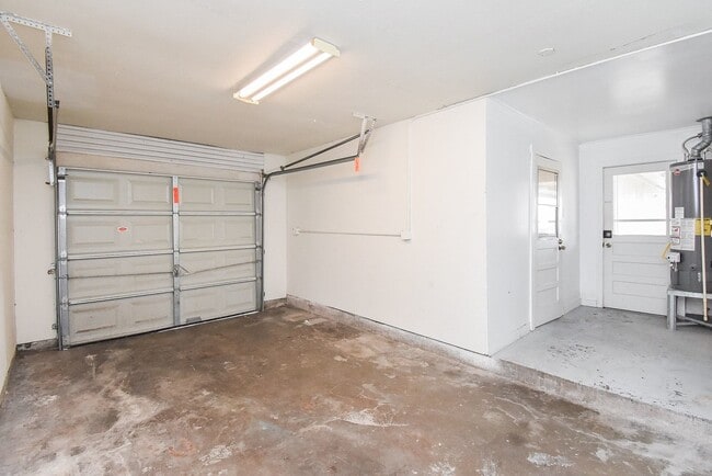 Building Photo - 2619 Soway St