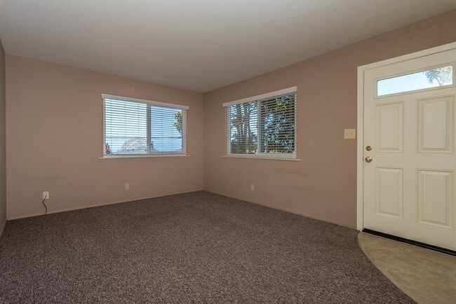 Building Photo - 2 bedroom, 1 bath house in Morro Bay