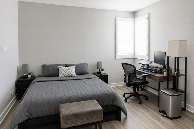 Primary bedroom - 5511 W 149th Pl