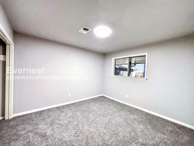 Building Photo - PROMO: Get $500 off the first month’s rent when you sign the lease today!! / Spacious Home with G...