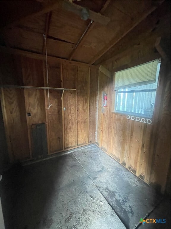 Building Photo - 210 Maurine St