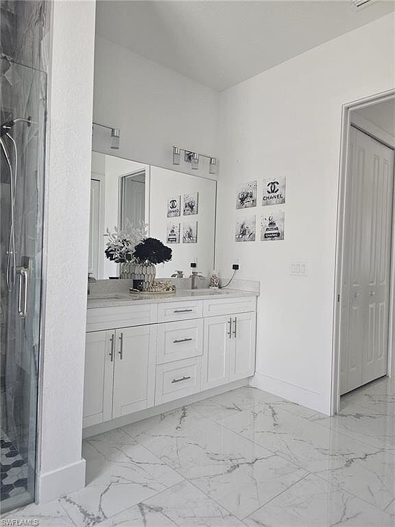 Building Photo - 3509 Santa Barbara Blvd