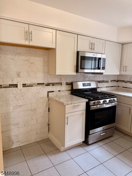 Building Photo - 1073 Bond St