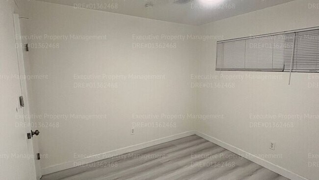 Building Photo - Remodeled 3 bedroom/ 2 bathroom home