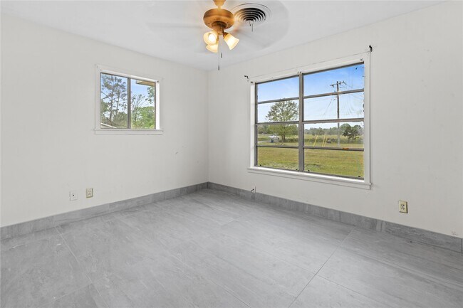 Building Photo - 18125 FM 1484 Rd