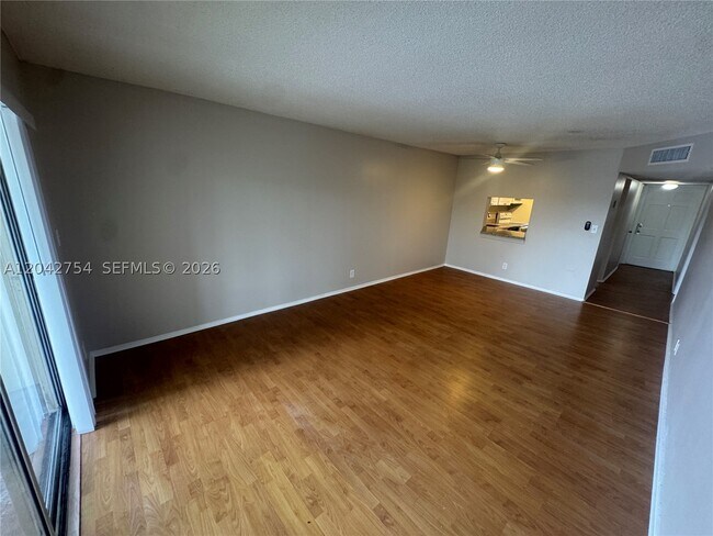 Building Photo - 7910 S Colony Cir