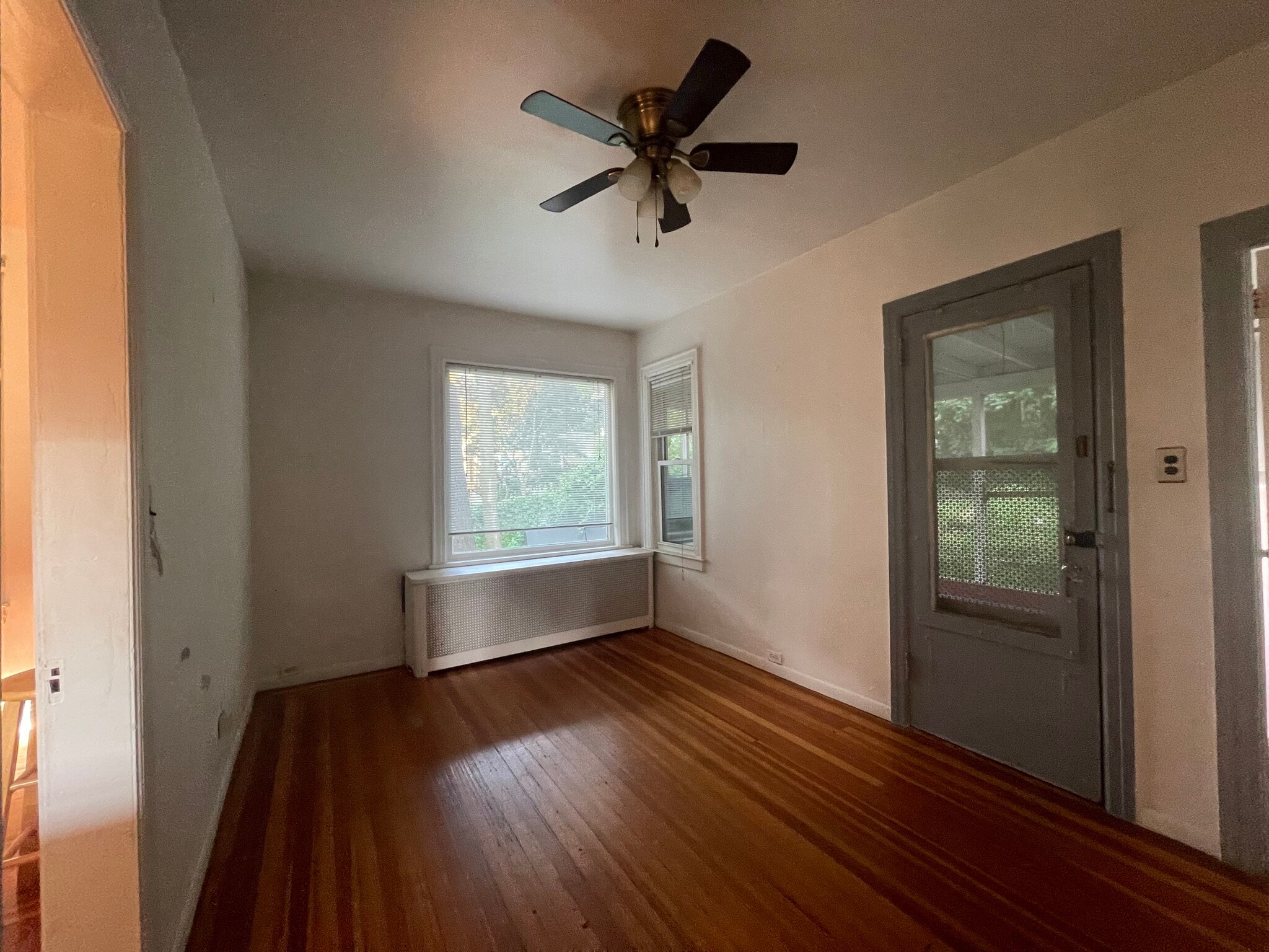 Building Photo - 5758 Mosholu Ave