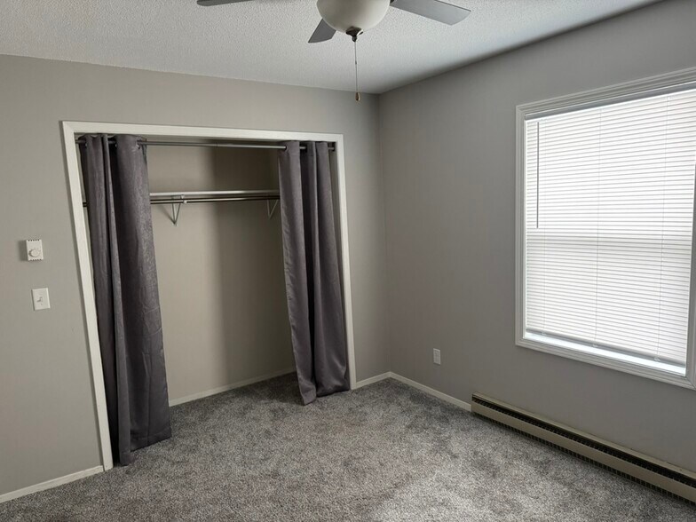 Bedroom 2 closet - 614 Lincoln Ave