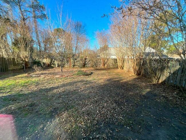 Building Photo - Newly Renovated 3BR/2BA in Lanvale Trace