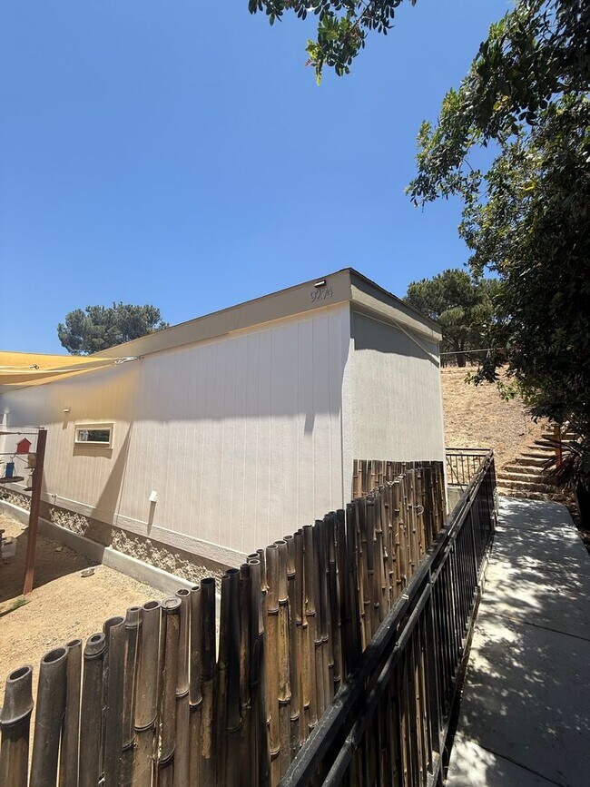 Building Photo - Peaceful, Private ADU Near Lake Jennings!
