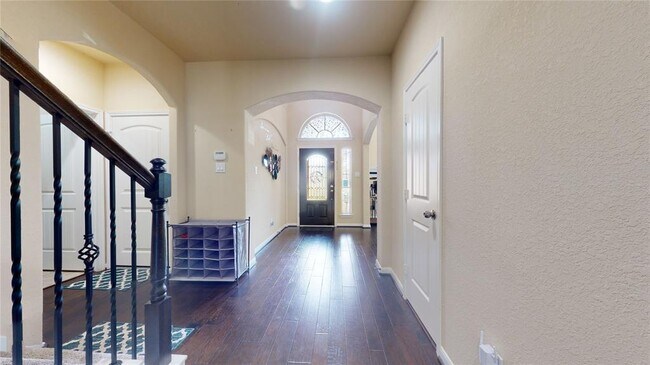 Building Photo - 28511 Pleasant Forest Dr