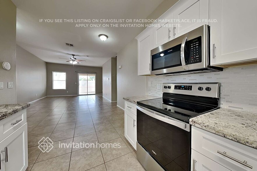 Building Photo - 13177 W Calavar Rd
