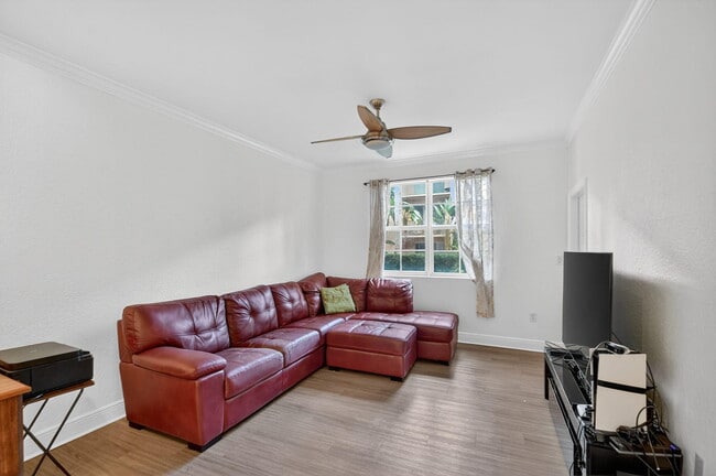 Building Photo - 1805 N Flagler Dr